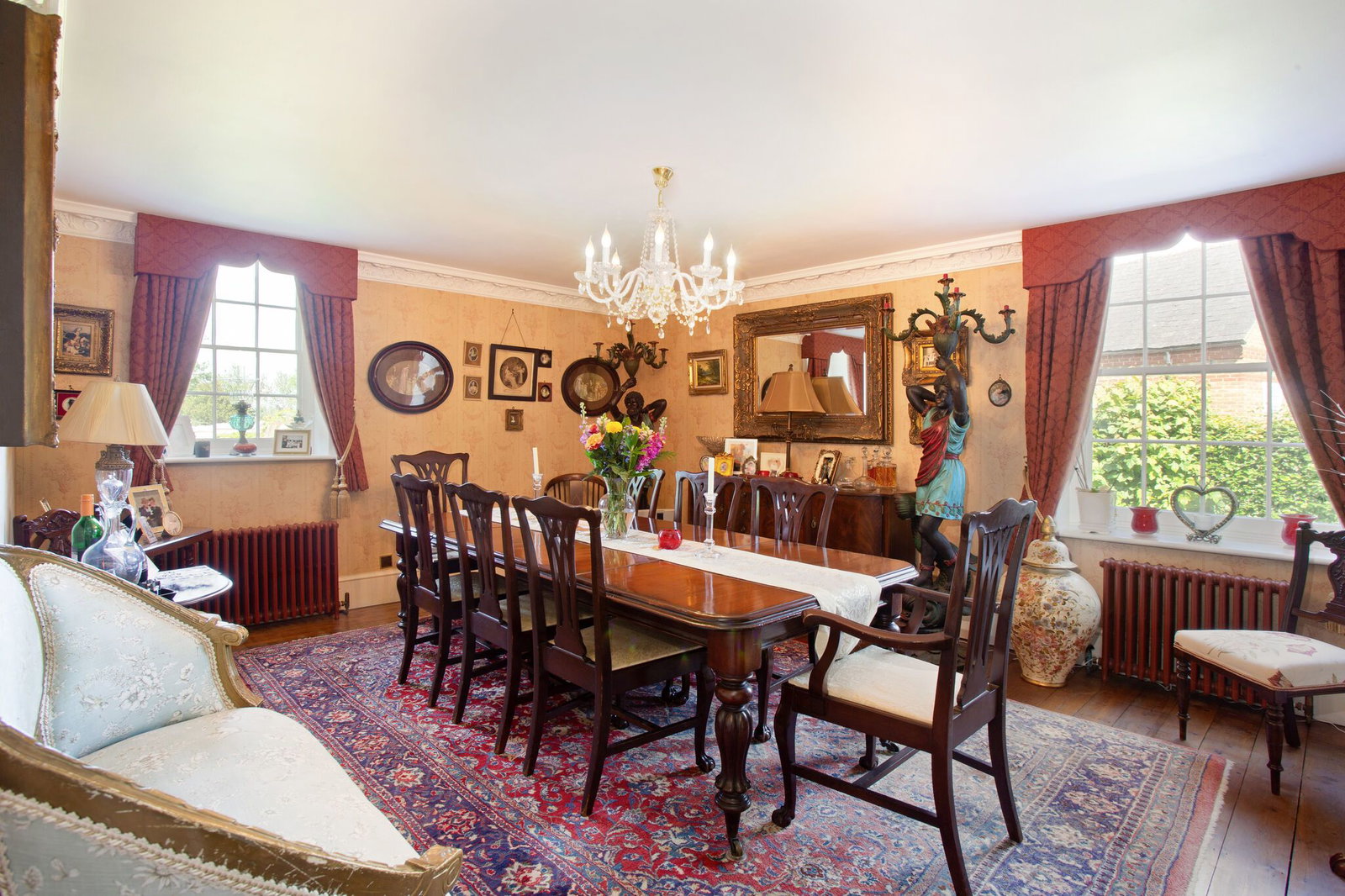 Link Detached House in Tonbridge