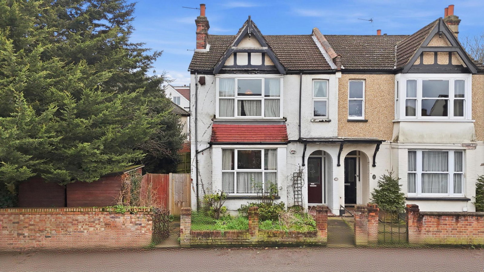 Semi Detached House in Carshalton