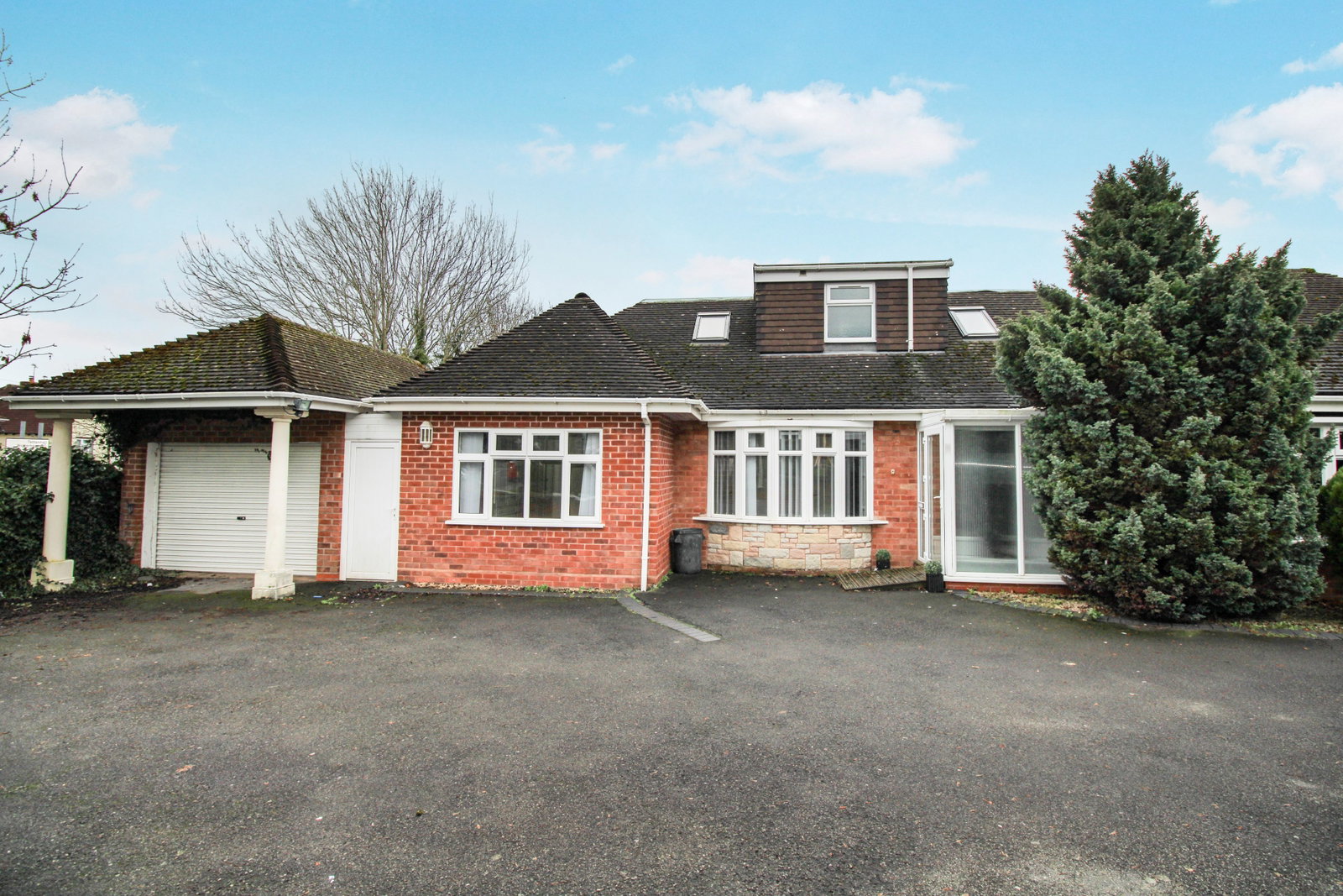 Bungalow in Wolverhampton