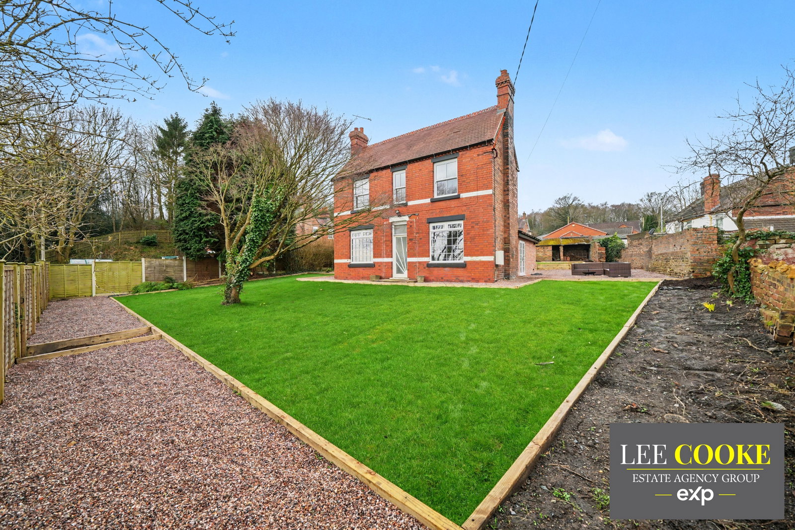Detached House in Telford