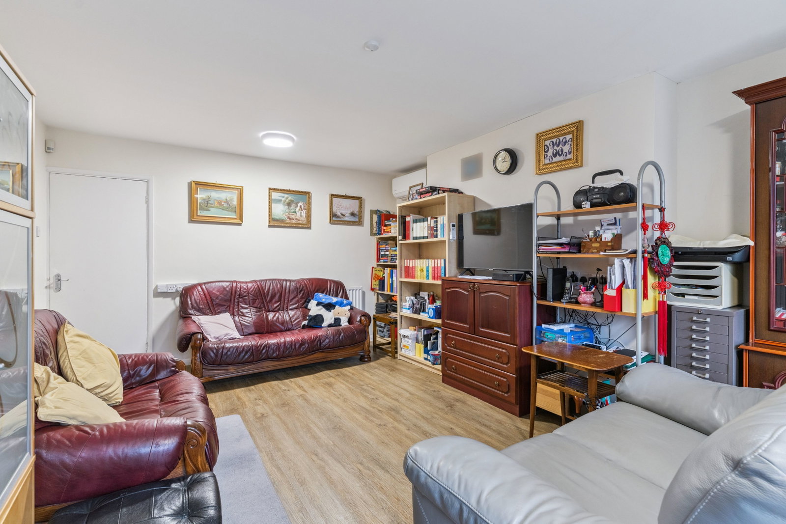 Bungalow in Dunstable