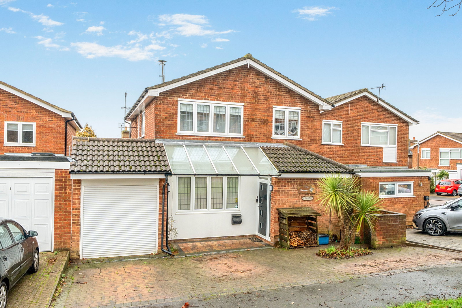 Detached House in Bushey
