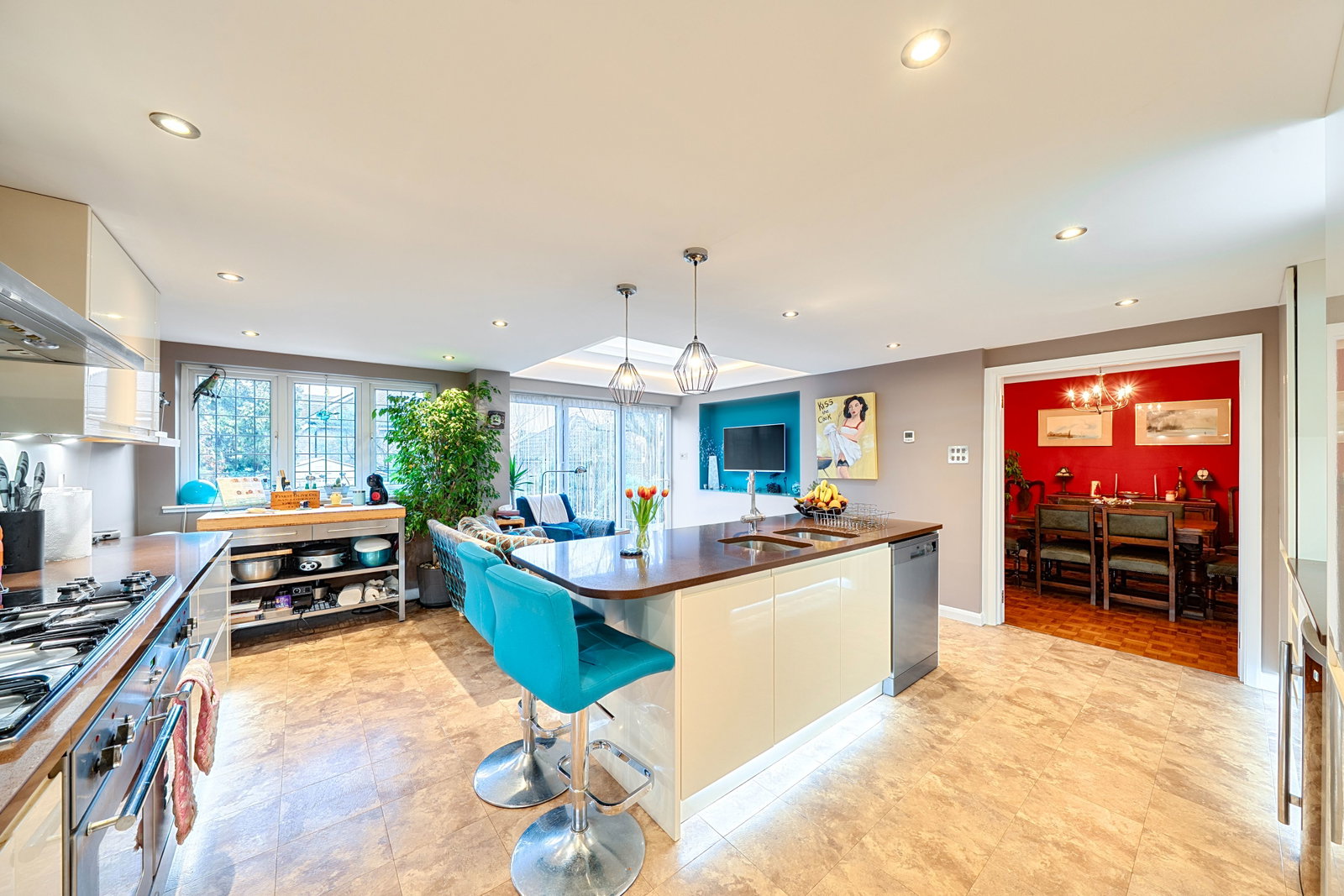 Detached House in Bushey
