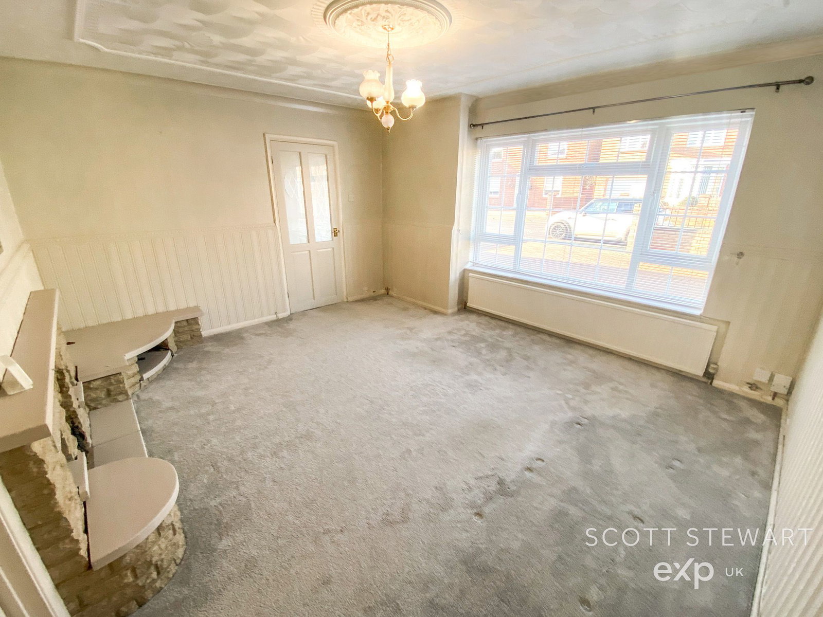 Semi Detached House in Peterborough