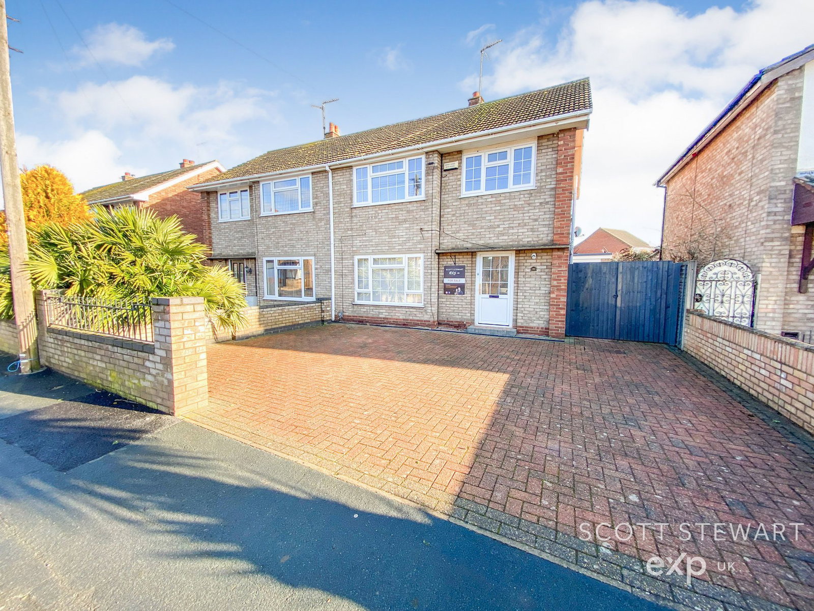 Semi Detached House in Peterborough