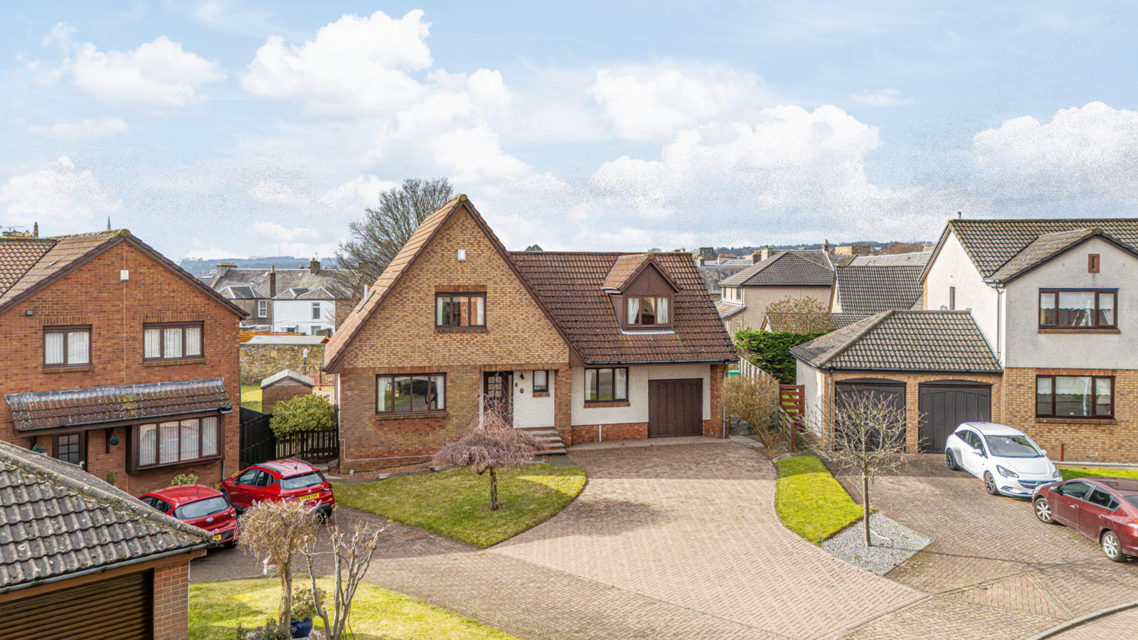 Detached House in Kirkcaldy
