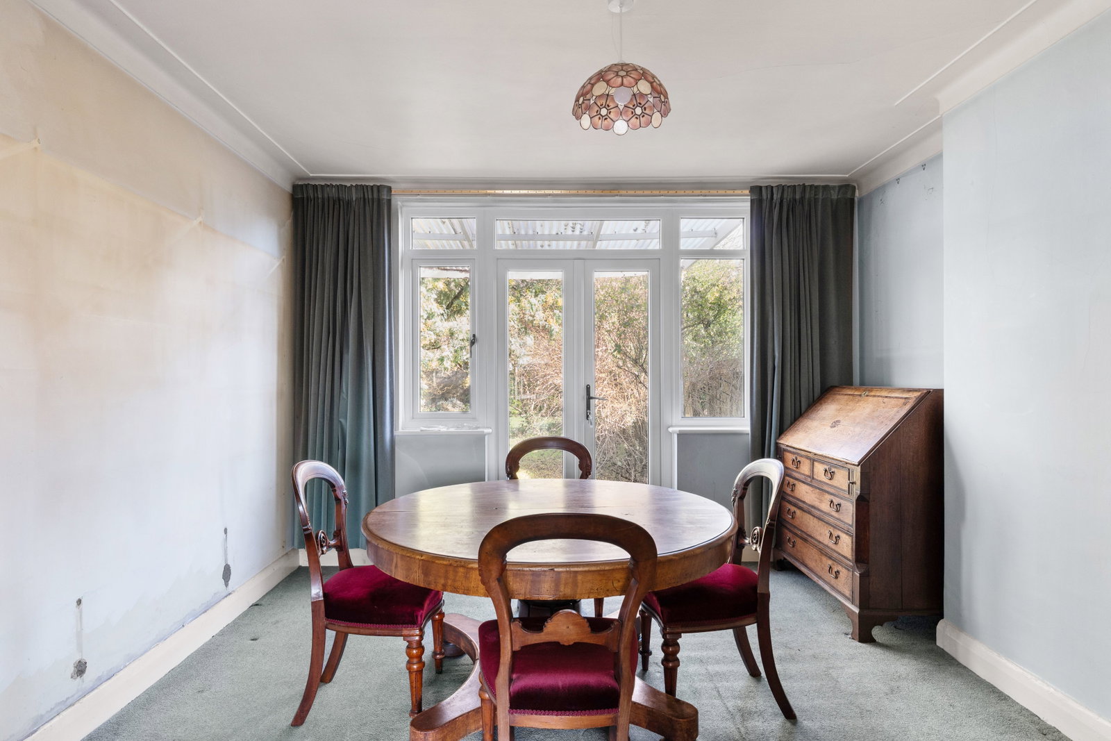 Semi Detached House in Epsom