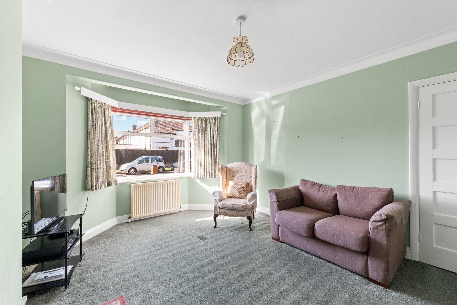Semi Detached House in Epsom