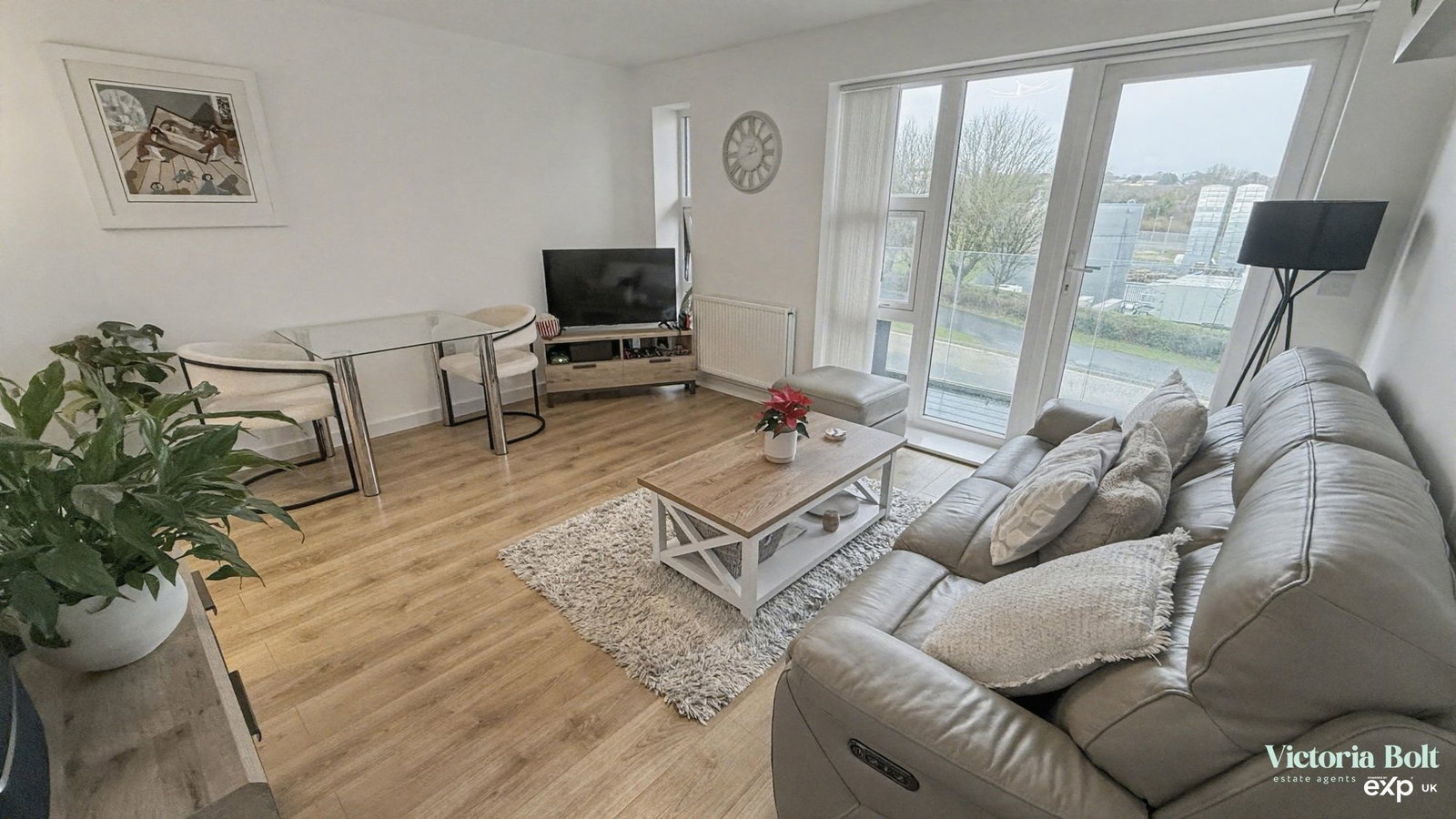 Flat in Plymouth