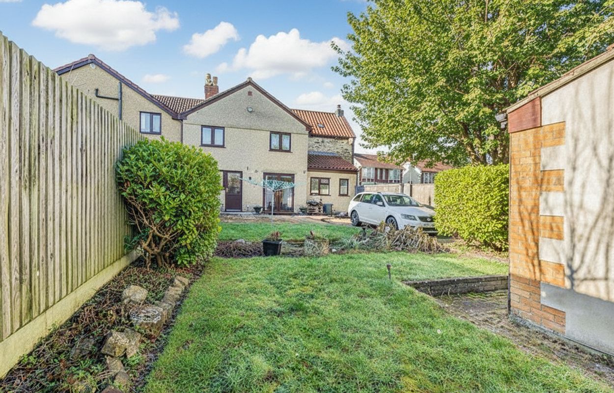Semi Detached House in Bristol