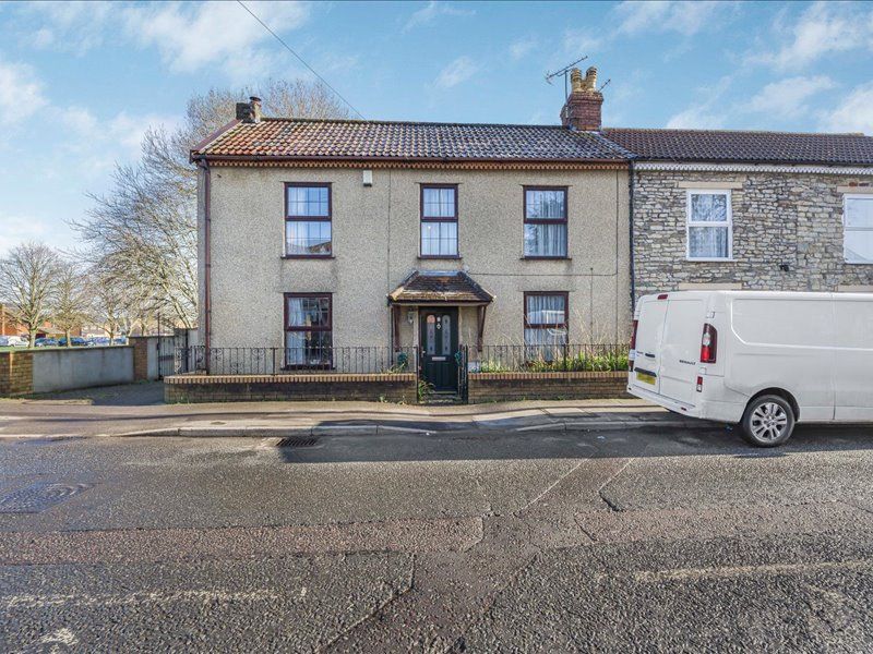 Semi Detached House in Bristol