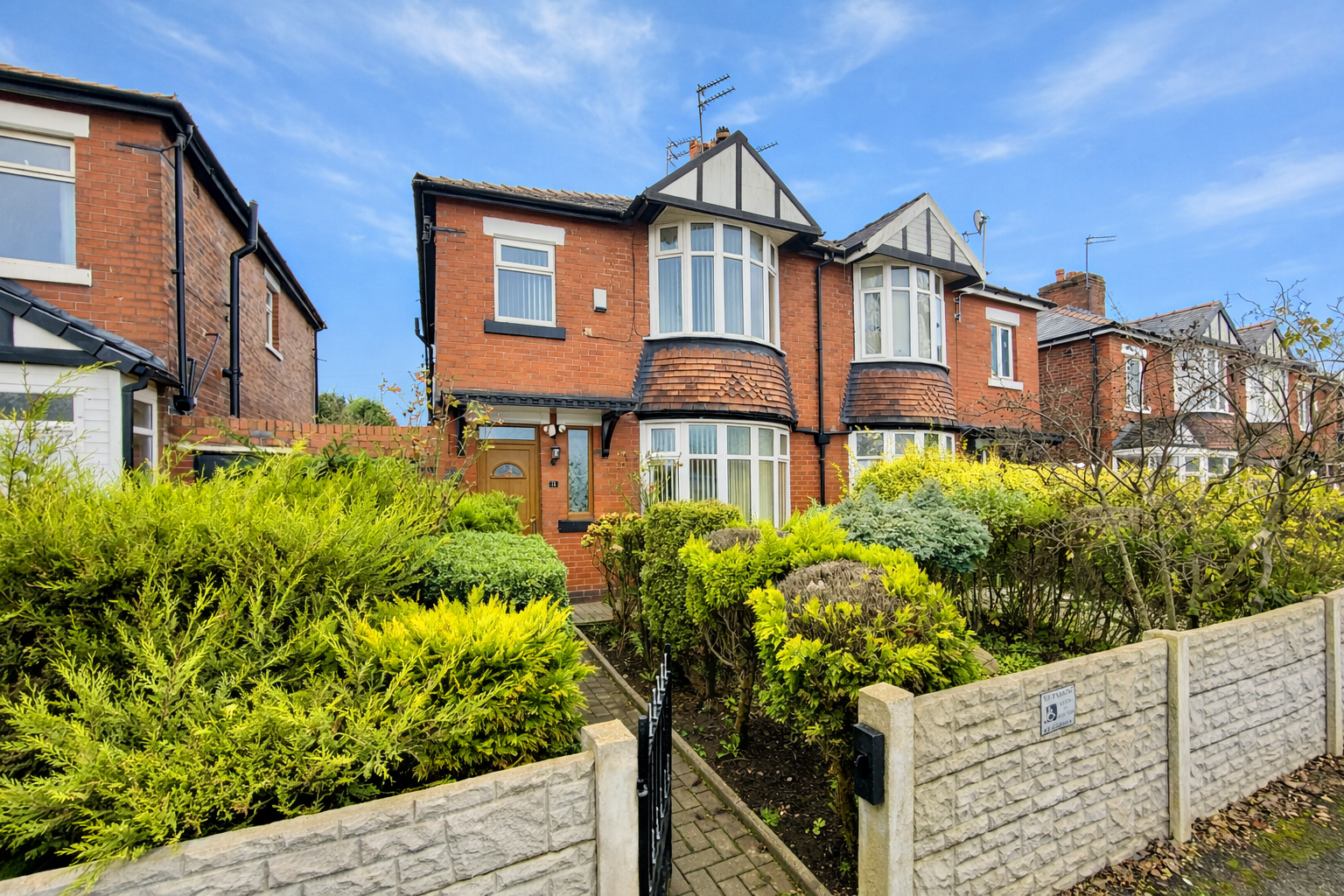 Semi Detached House in Manchester