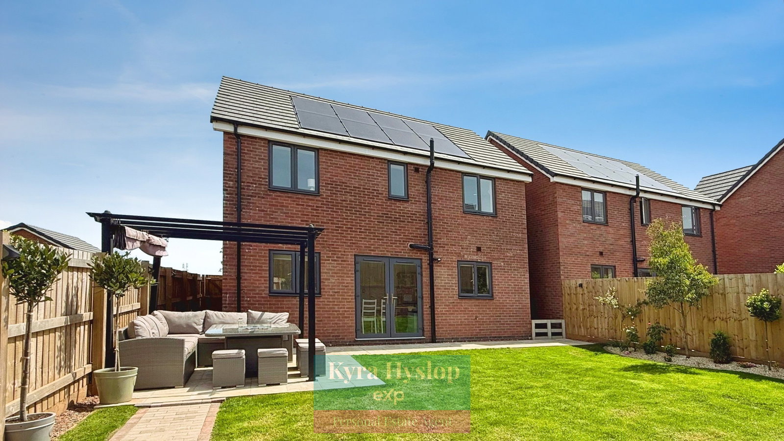 Detached House in Exeter