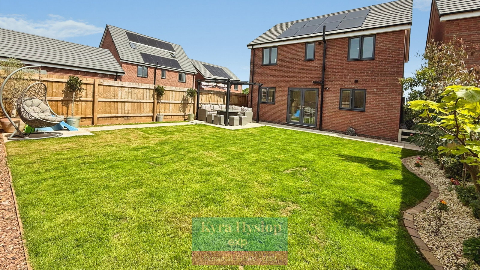 Detached House in Exeter