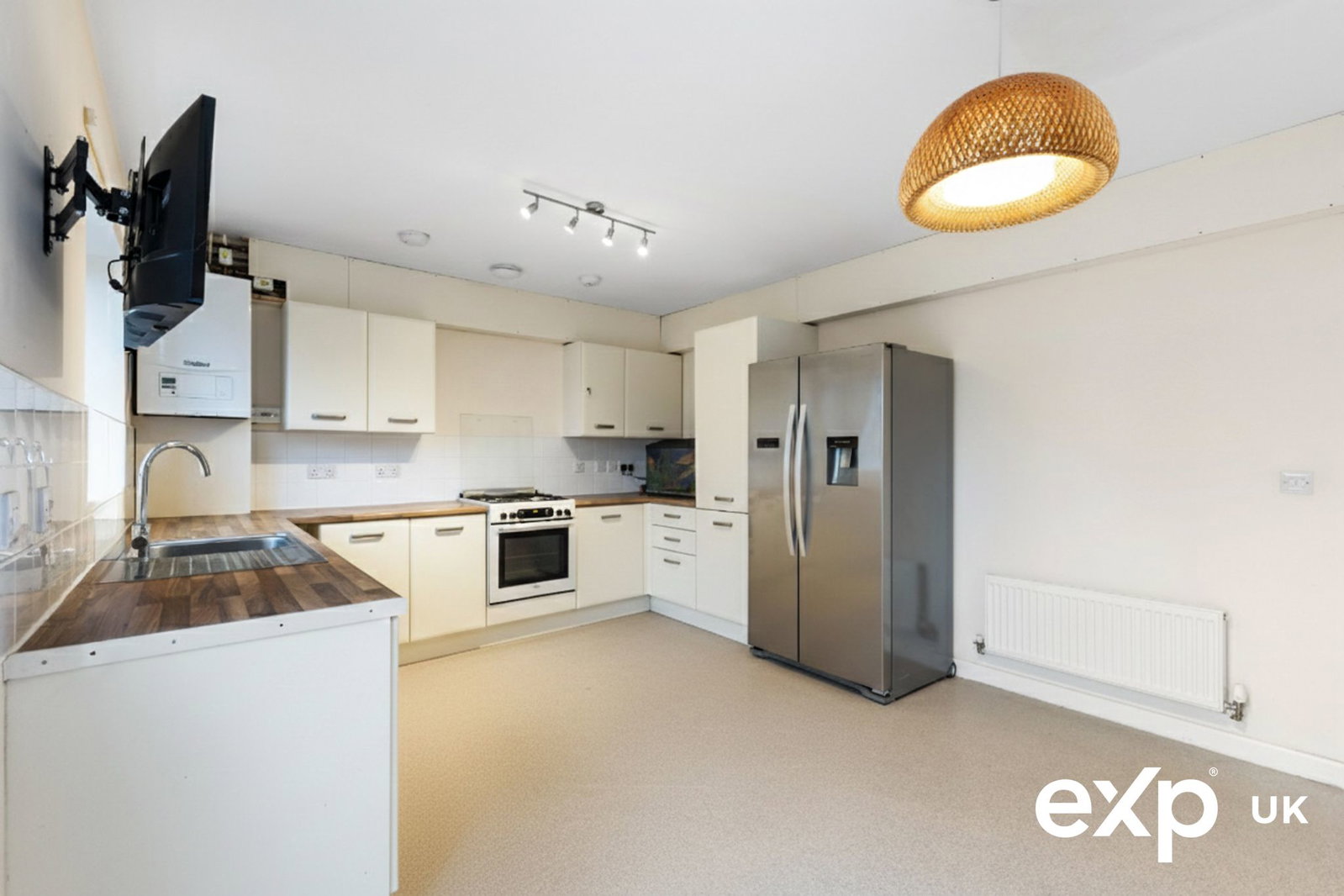Semi Detached House in Mansfield