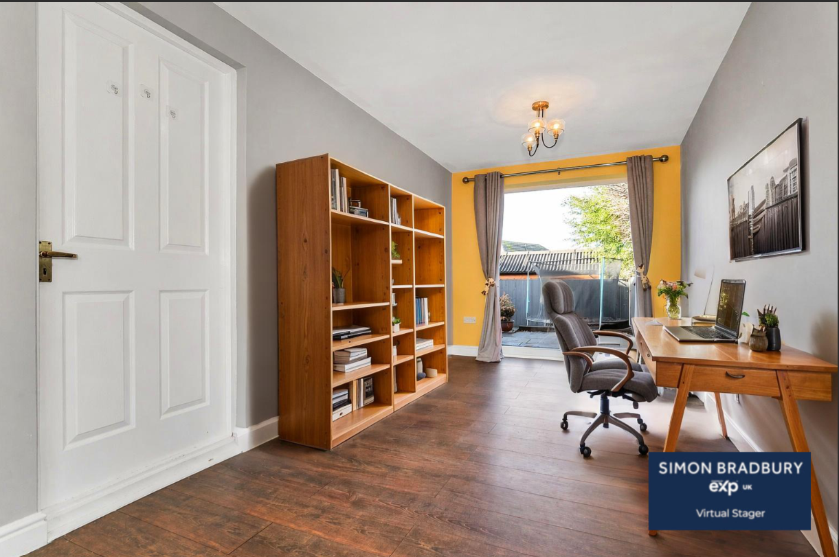Link Detached House in St. Neots