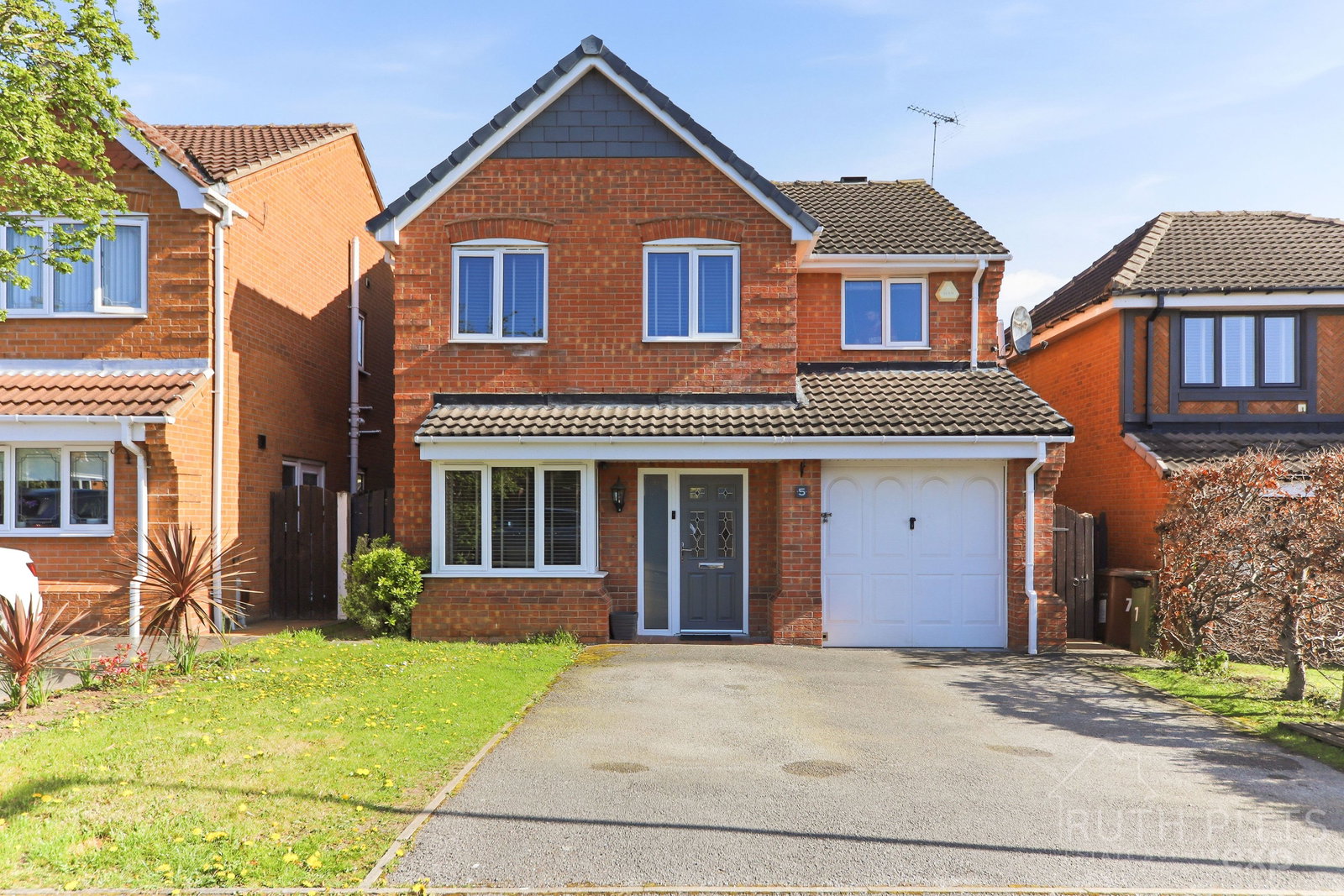 Detached House in Pontefract