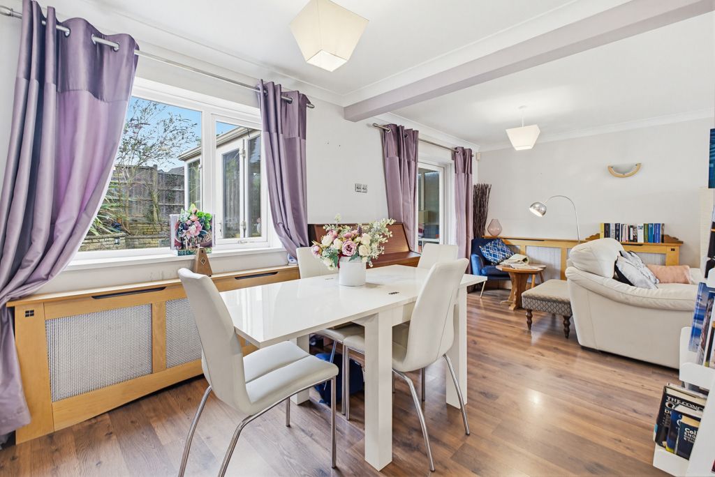 Semi Detached House in Tamworth