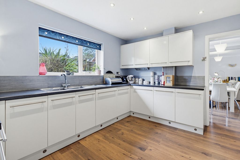 Semi Detached House in Tamworth