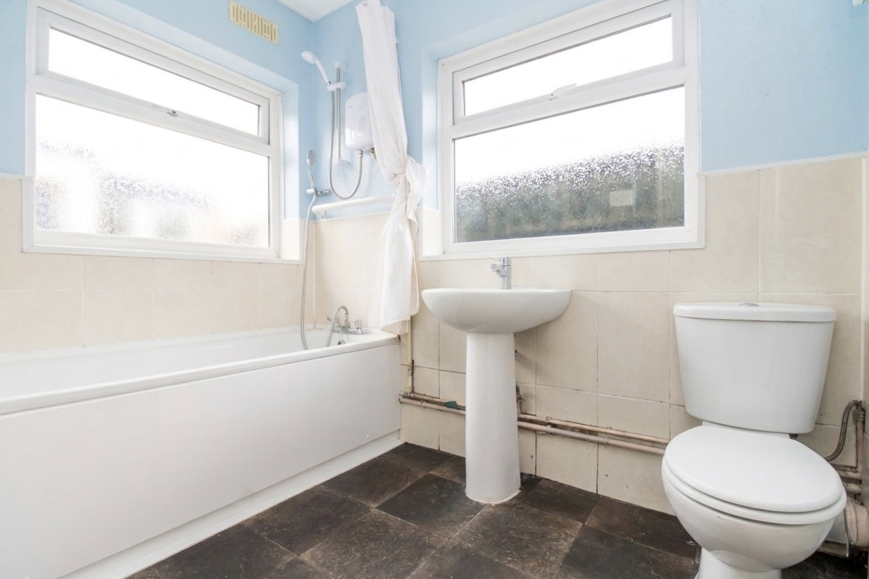 Semi Detached Bungalow in Margate