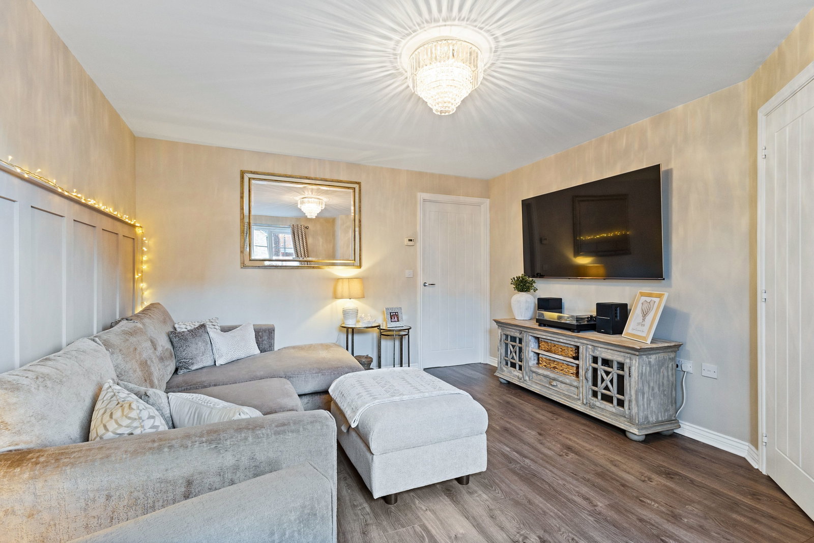 Semi Detached House in Castleford