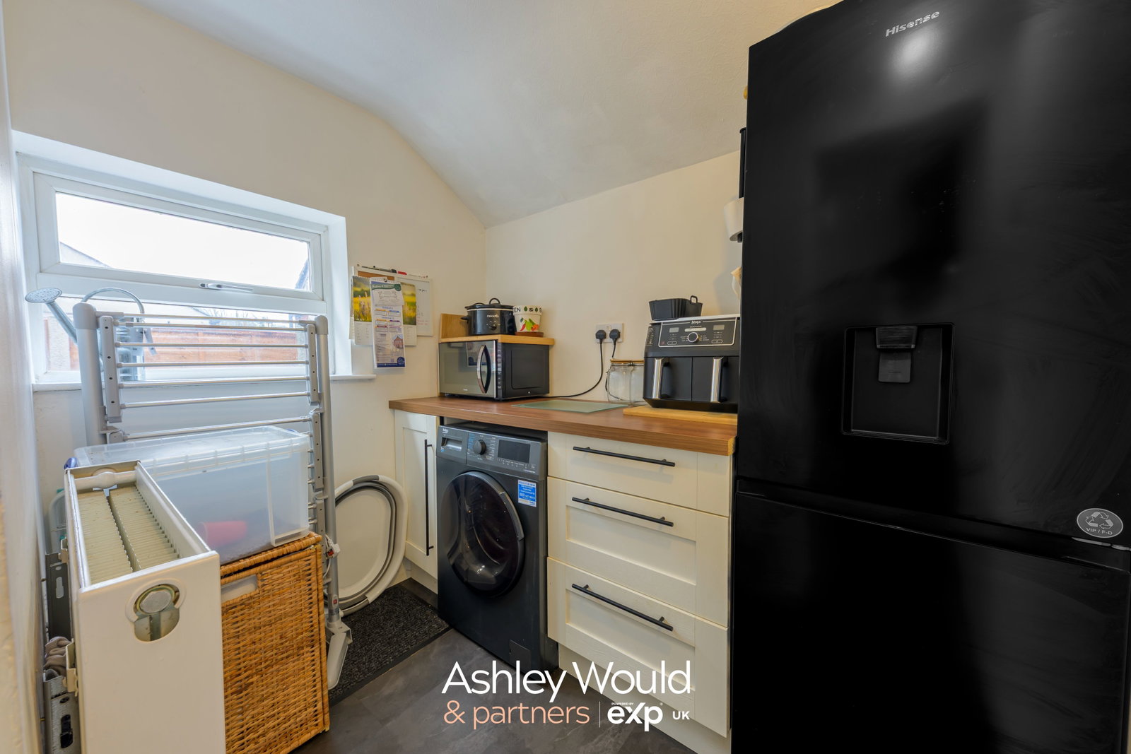 Semi Detached House in Cradley Heath