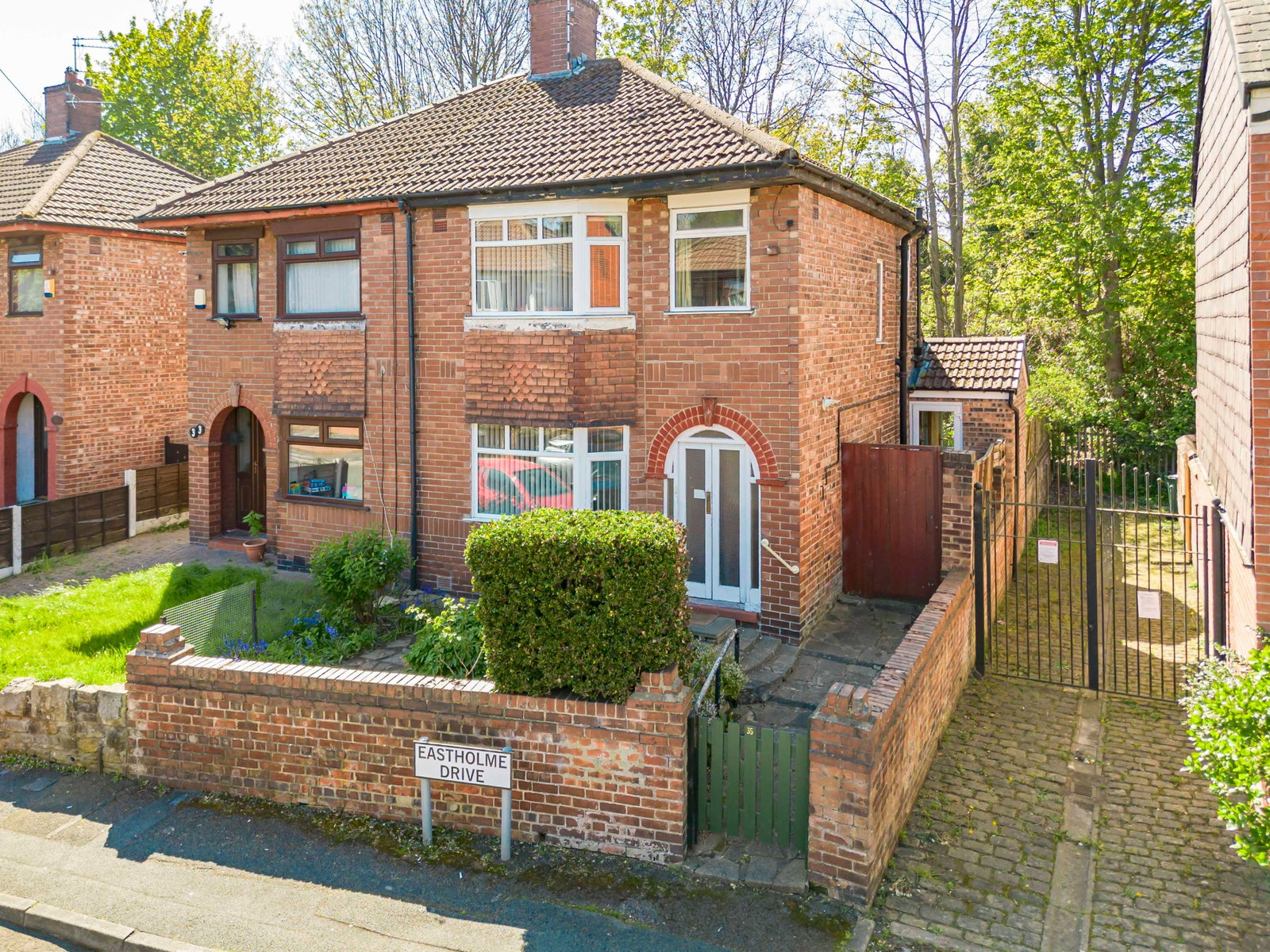 Semi Detached House in Manchester