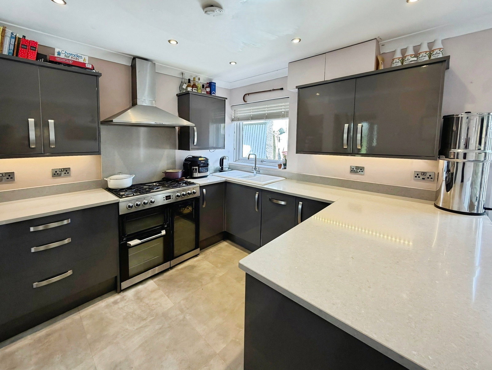 Semi Detached House in Swansea