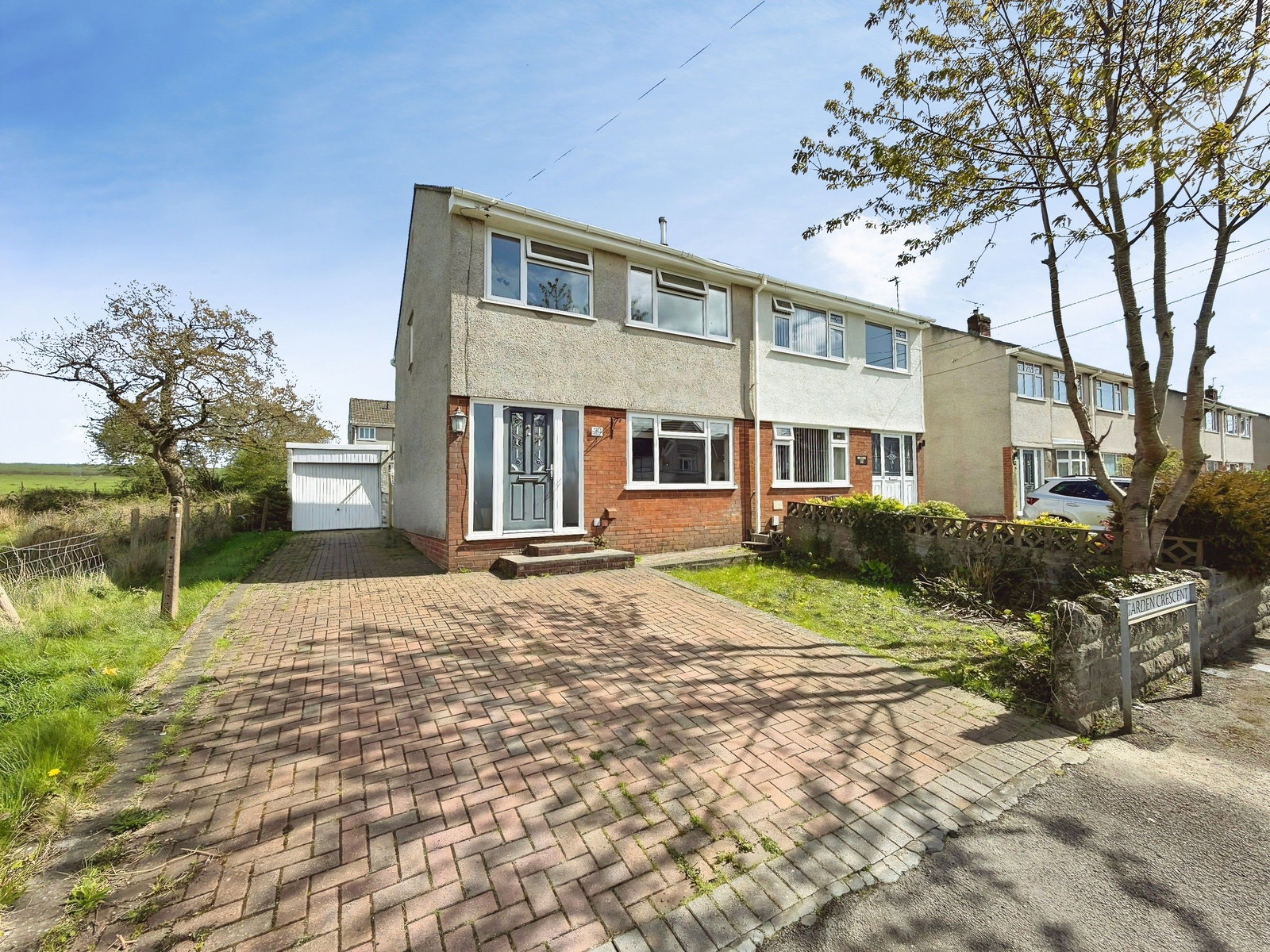 Semi Detached House in Swansea