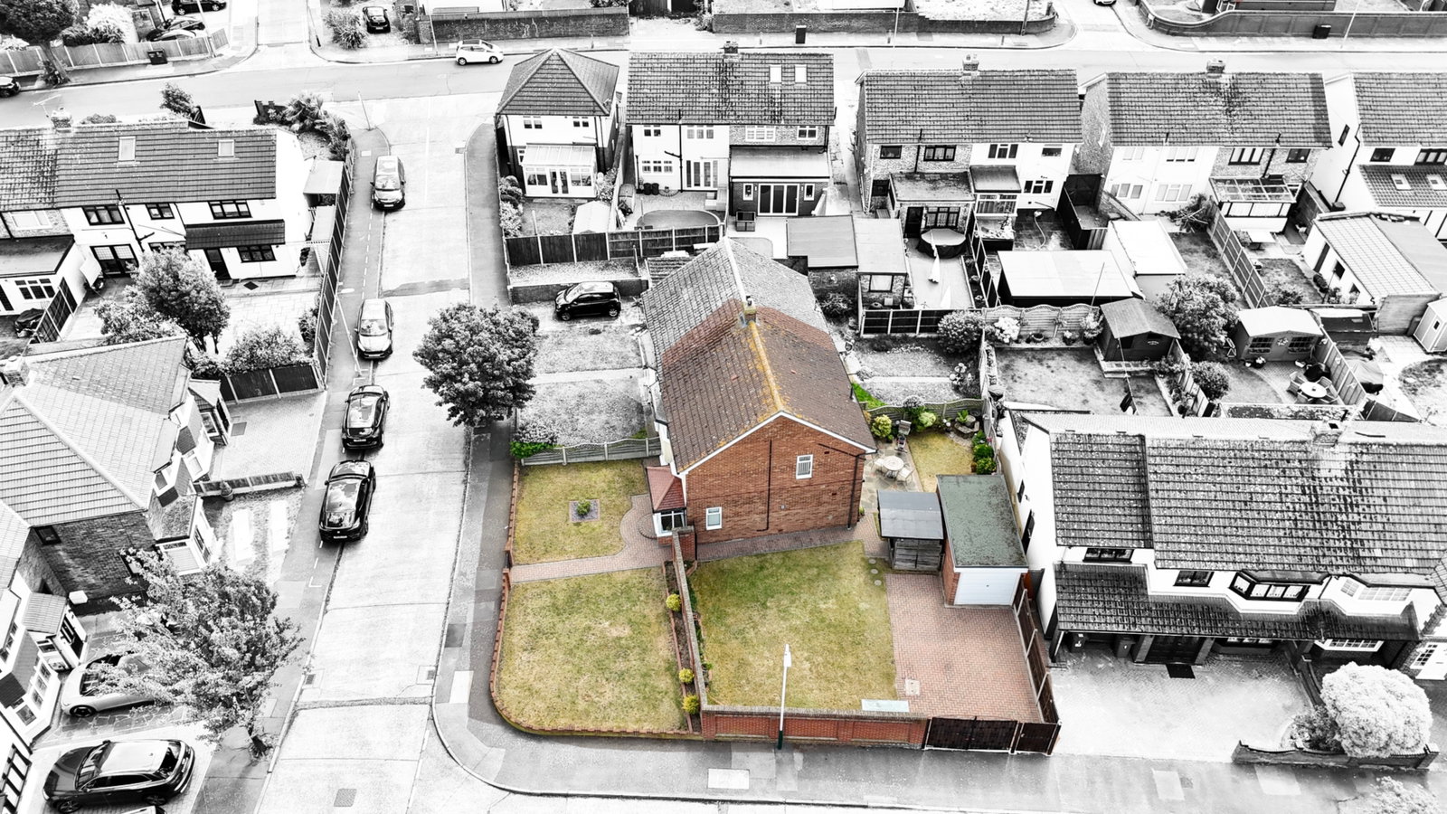 Semi Detached House in Rainham