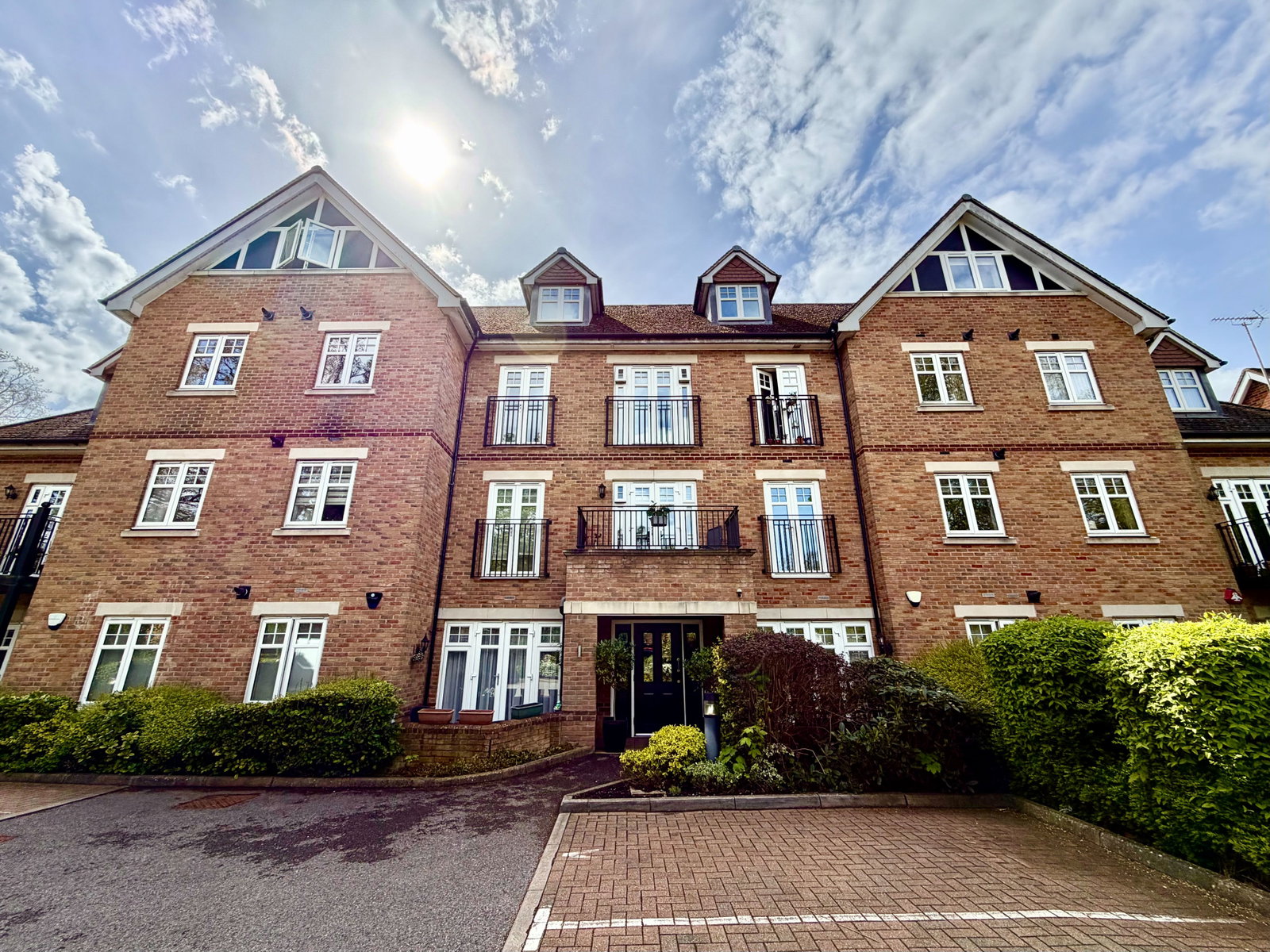 Flat in Bushey
