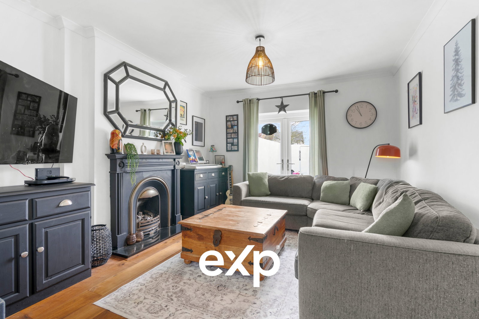 Semi Detached House in Feltham
