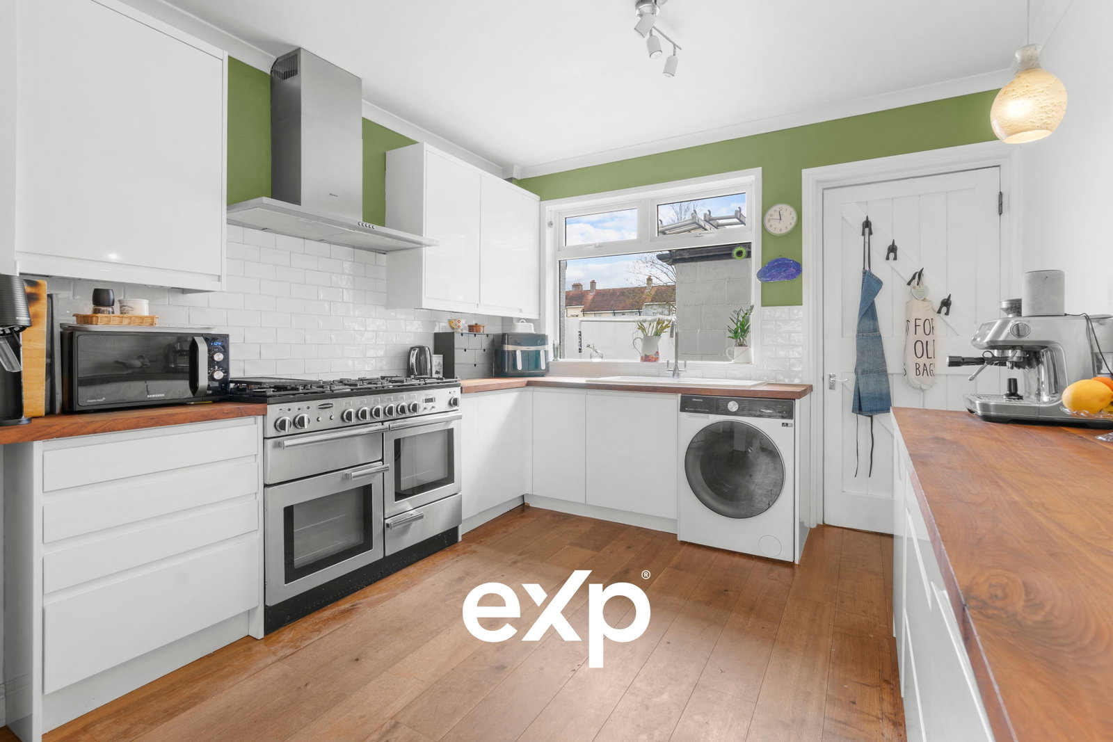 Semi Detached House in Feltham