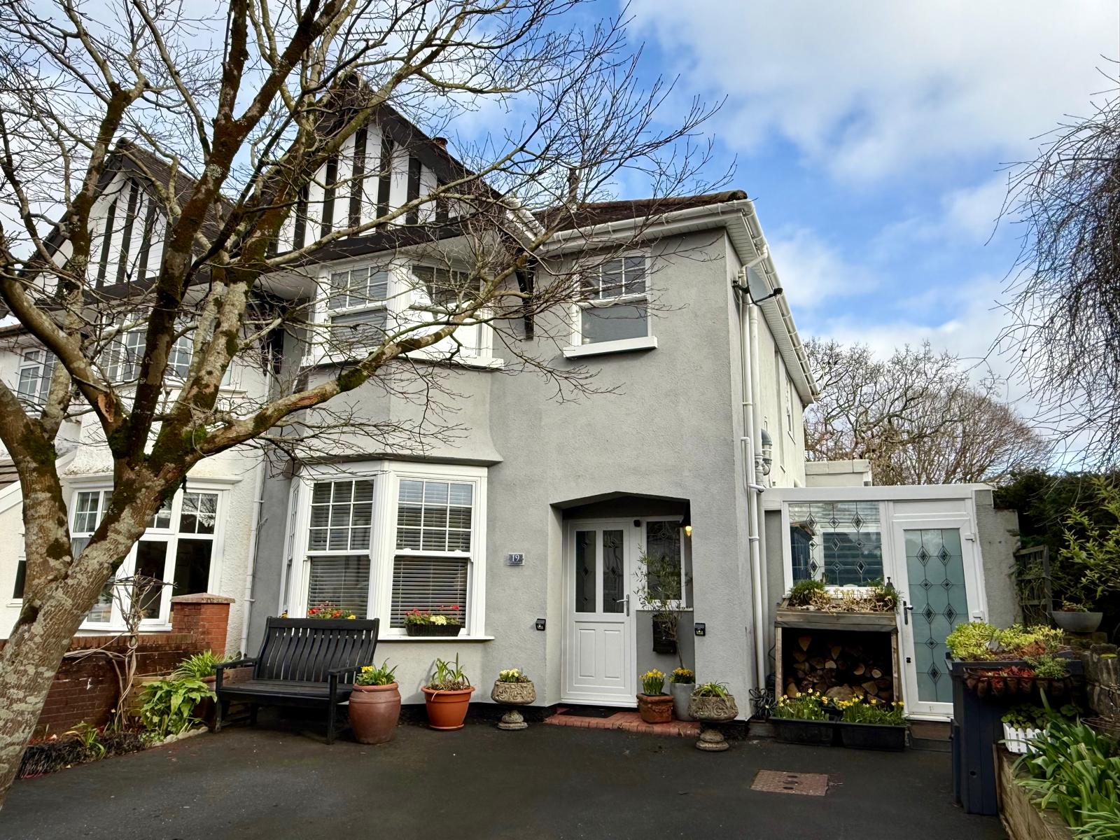 Semi Detached House in Swansea
