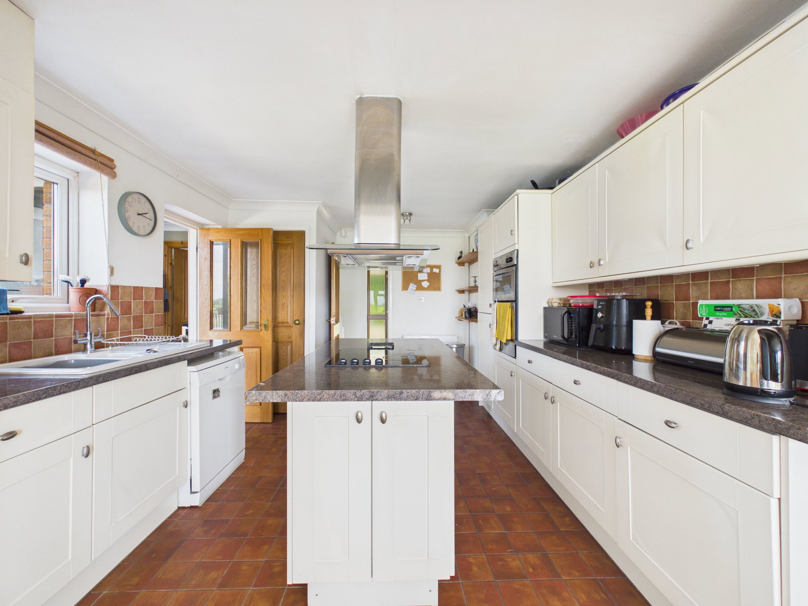 Semi Detached House in Worcester