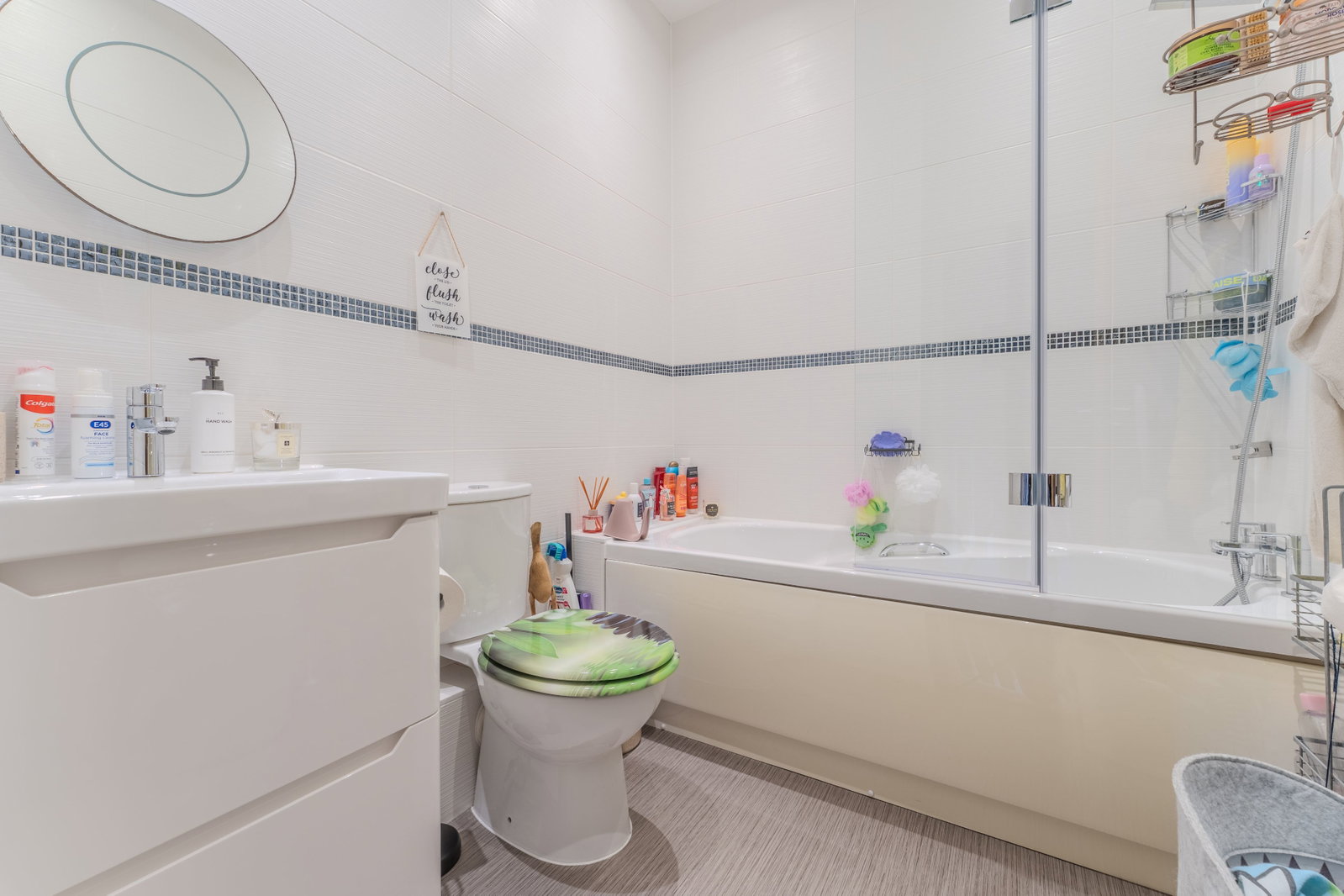 Semi Detached House in Wimborne 
