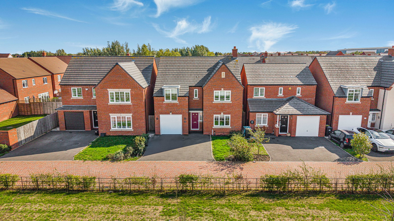 Detached House for sale in Lichfield, 3 Sayles Grove, Lichfield WS13 8WX, 1665 m²