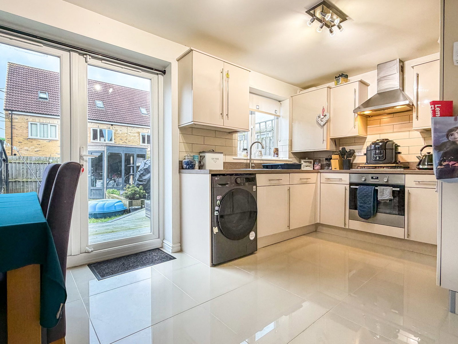Semi Detached House in Hull