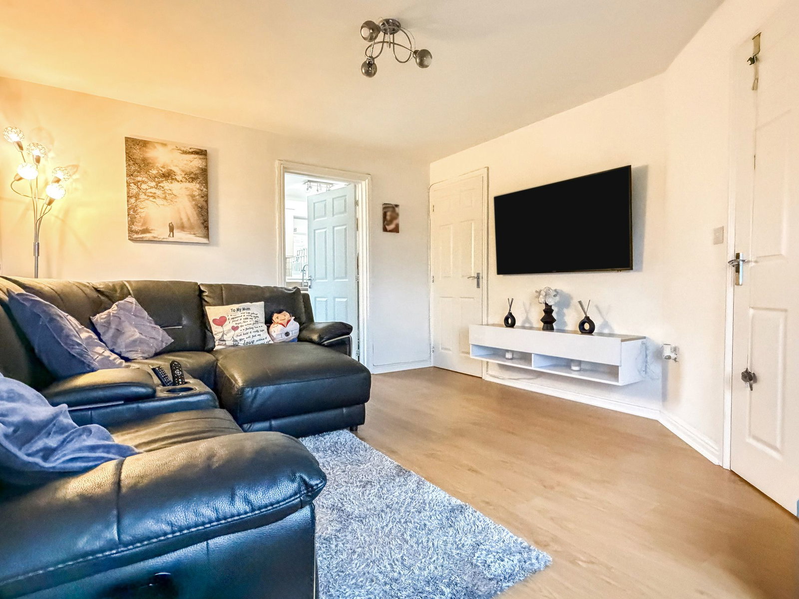 Semi Detached House in Hull