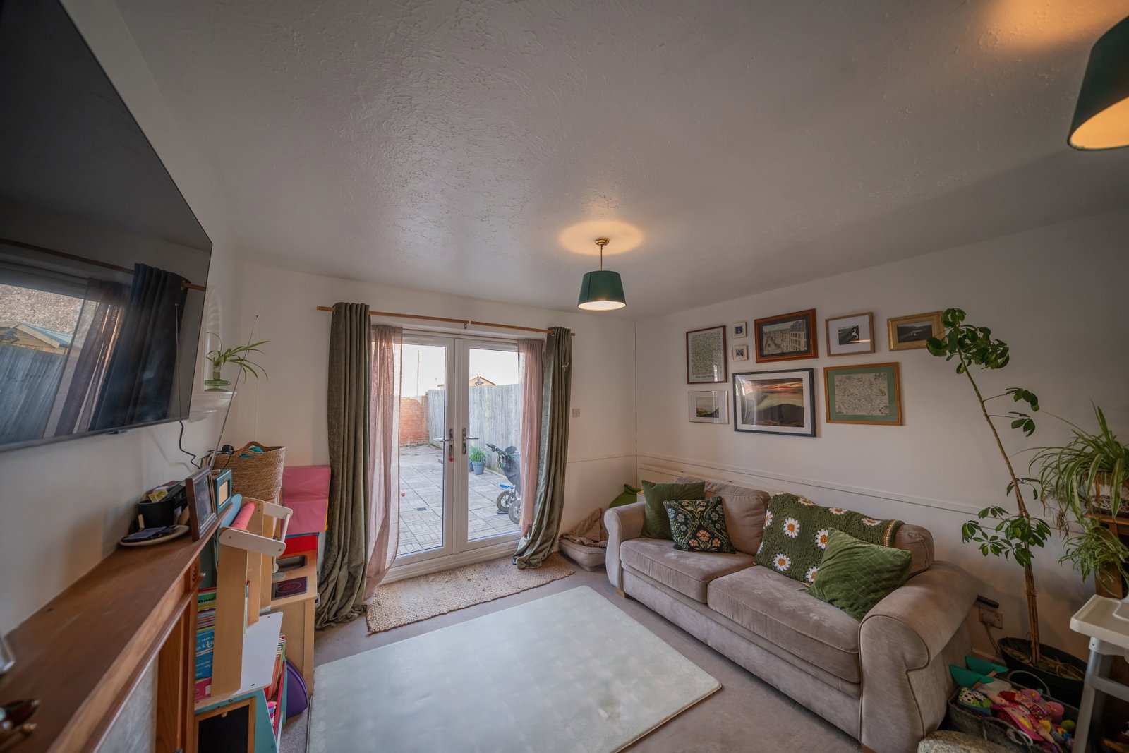 End Of Terrace House in Hereford