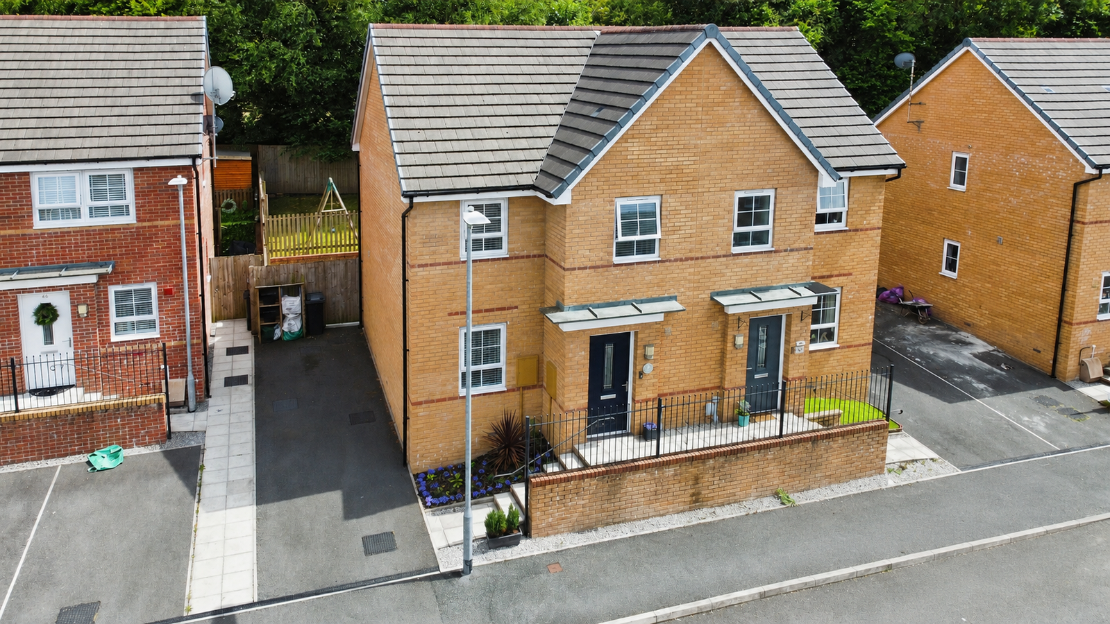 Semi Detached House in Neath