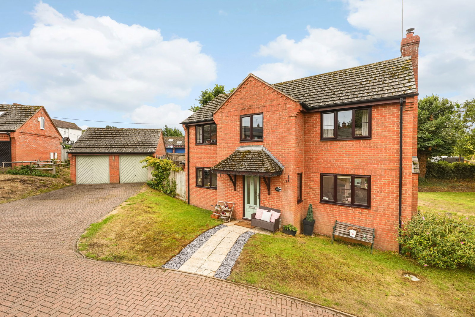 Detached House for sale in Byfield, Farebrother Close, BYFIELD, Northamptonshire