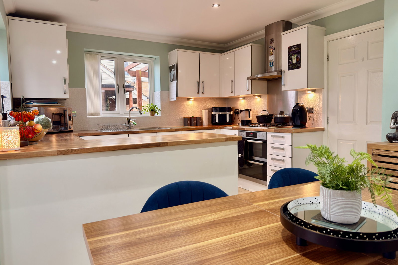 Detached House in Milton Keynes