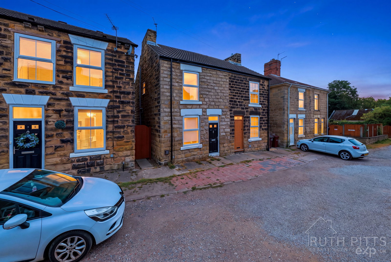 Semi Detached House in Pontefract