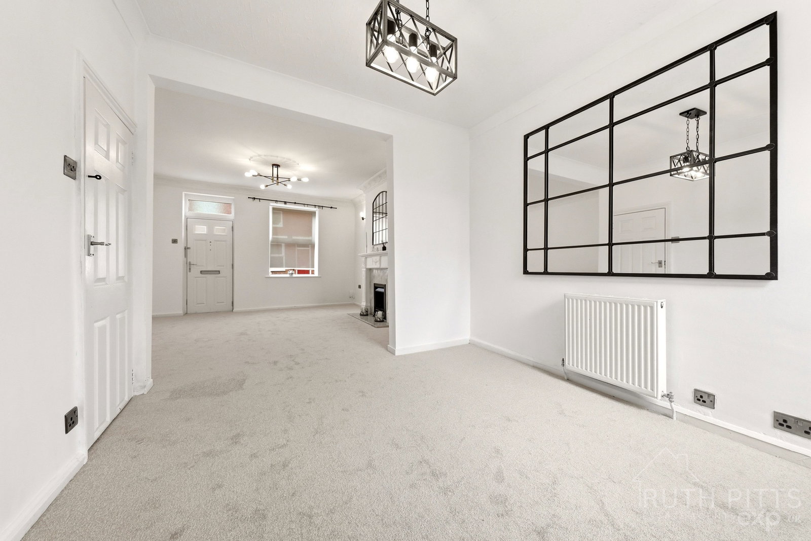 Semi Detached House in Pontefract 3