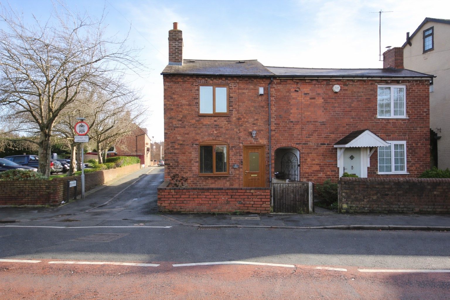 Semi Detached House in Brierley Hill