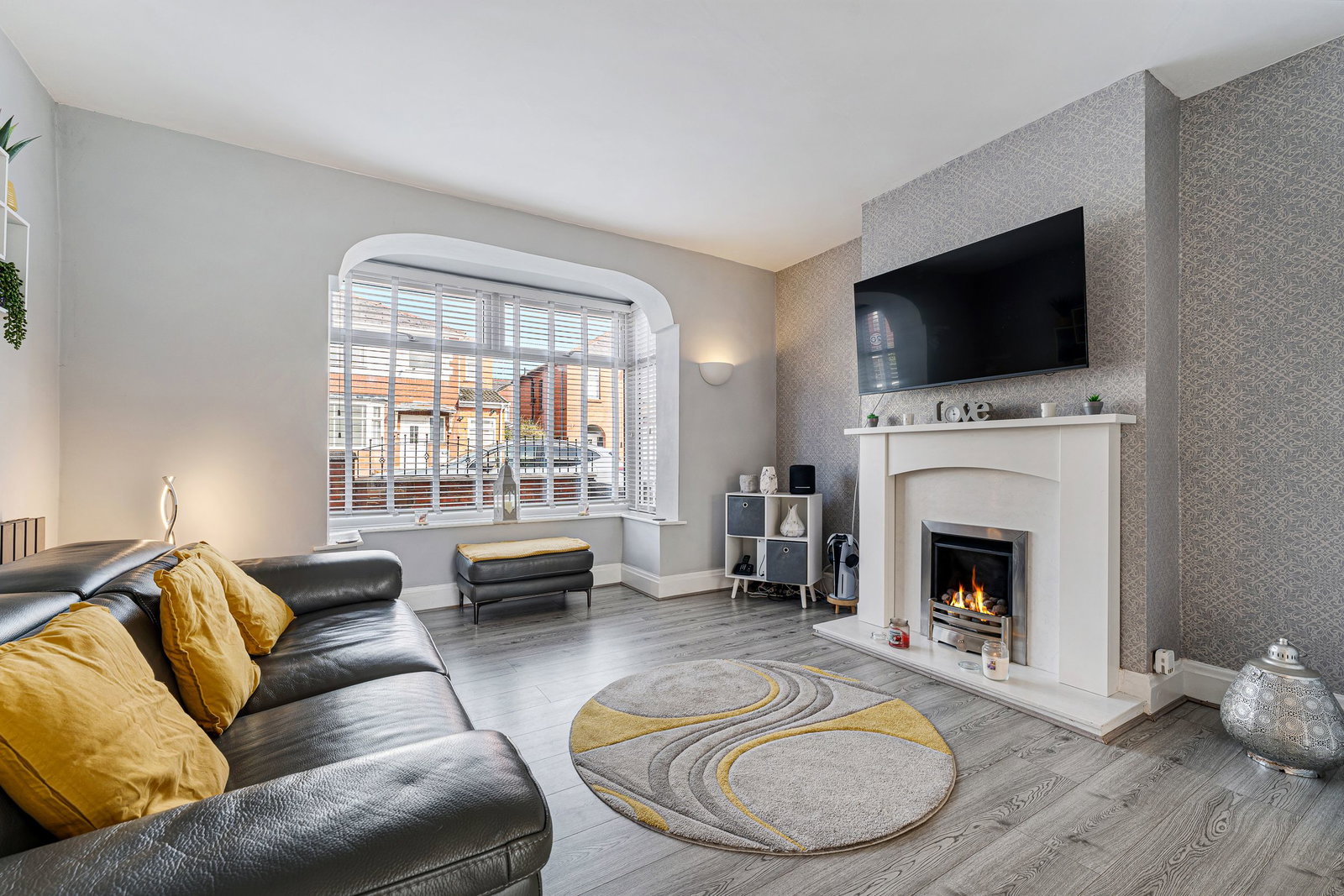 Semi Detached House in Bolton