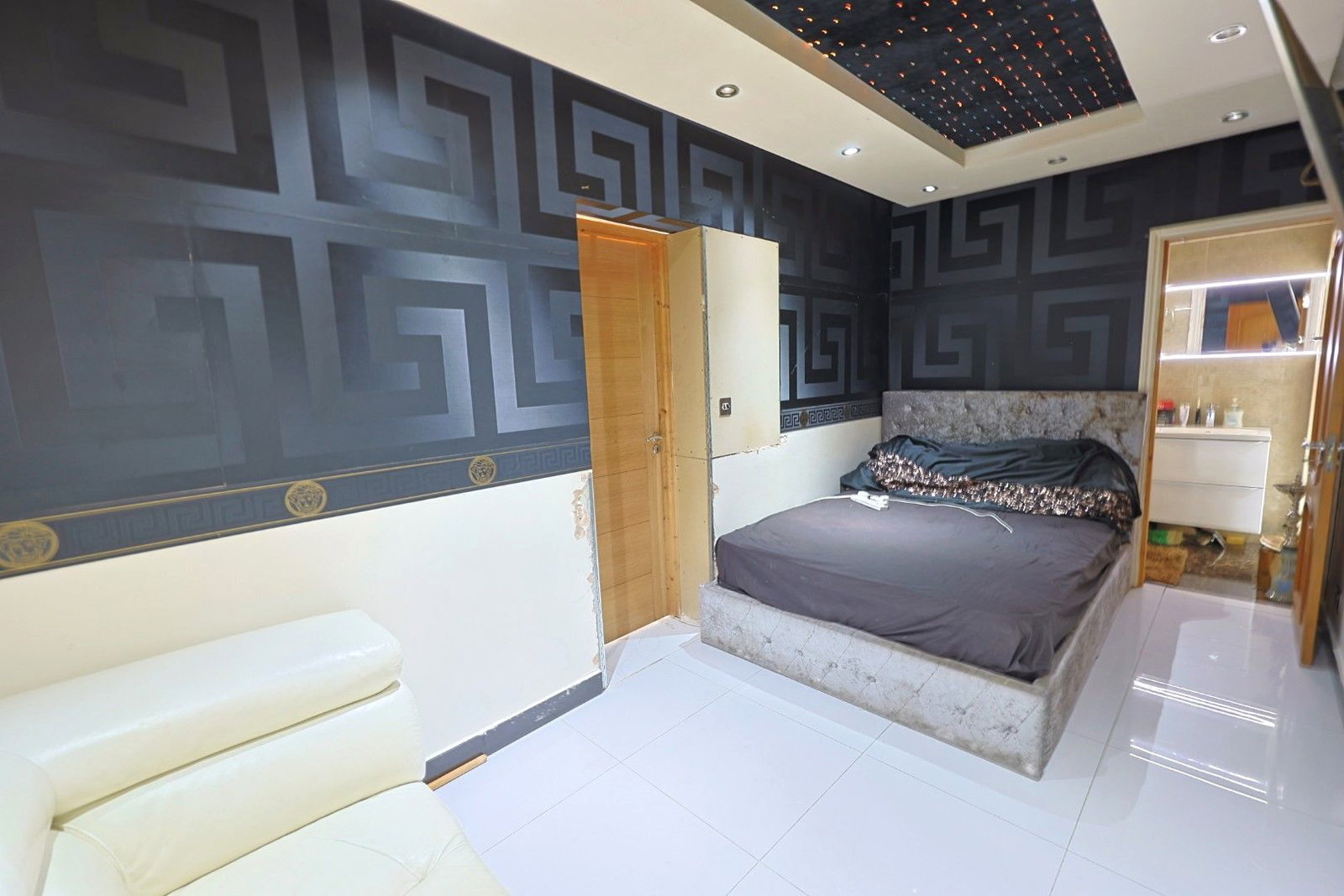 Semi Detached House in London
