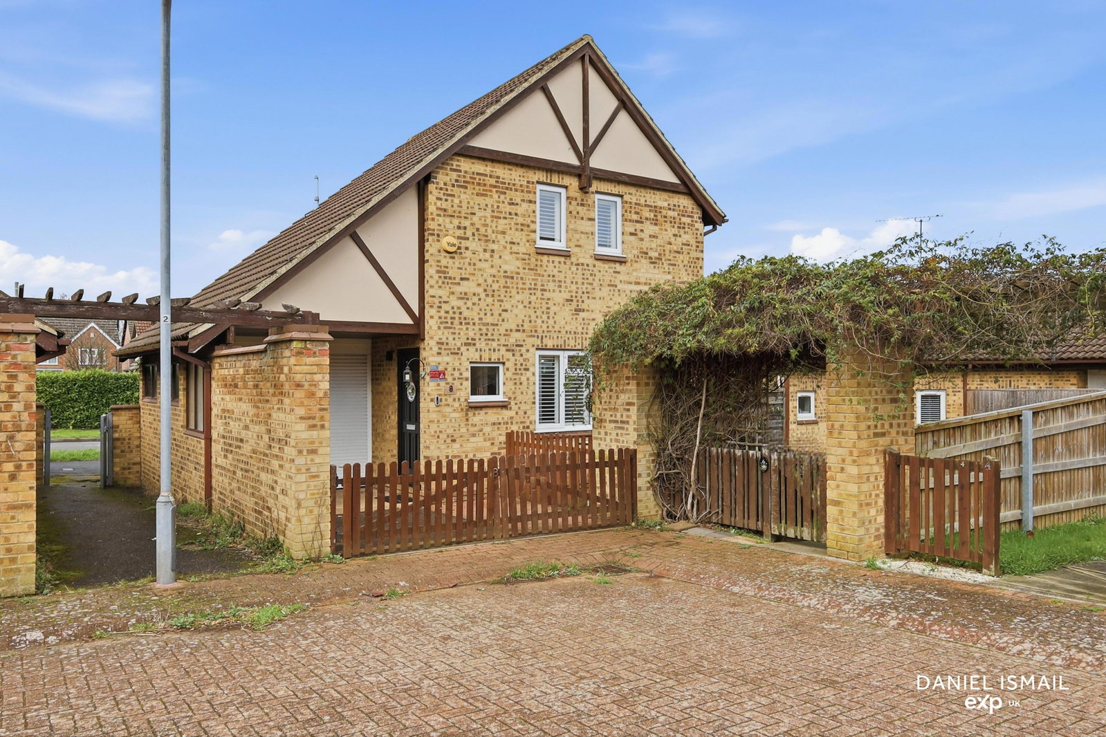 End Of Terrace House in Basildon