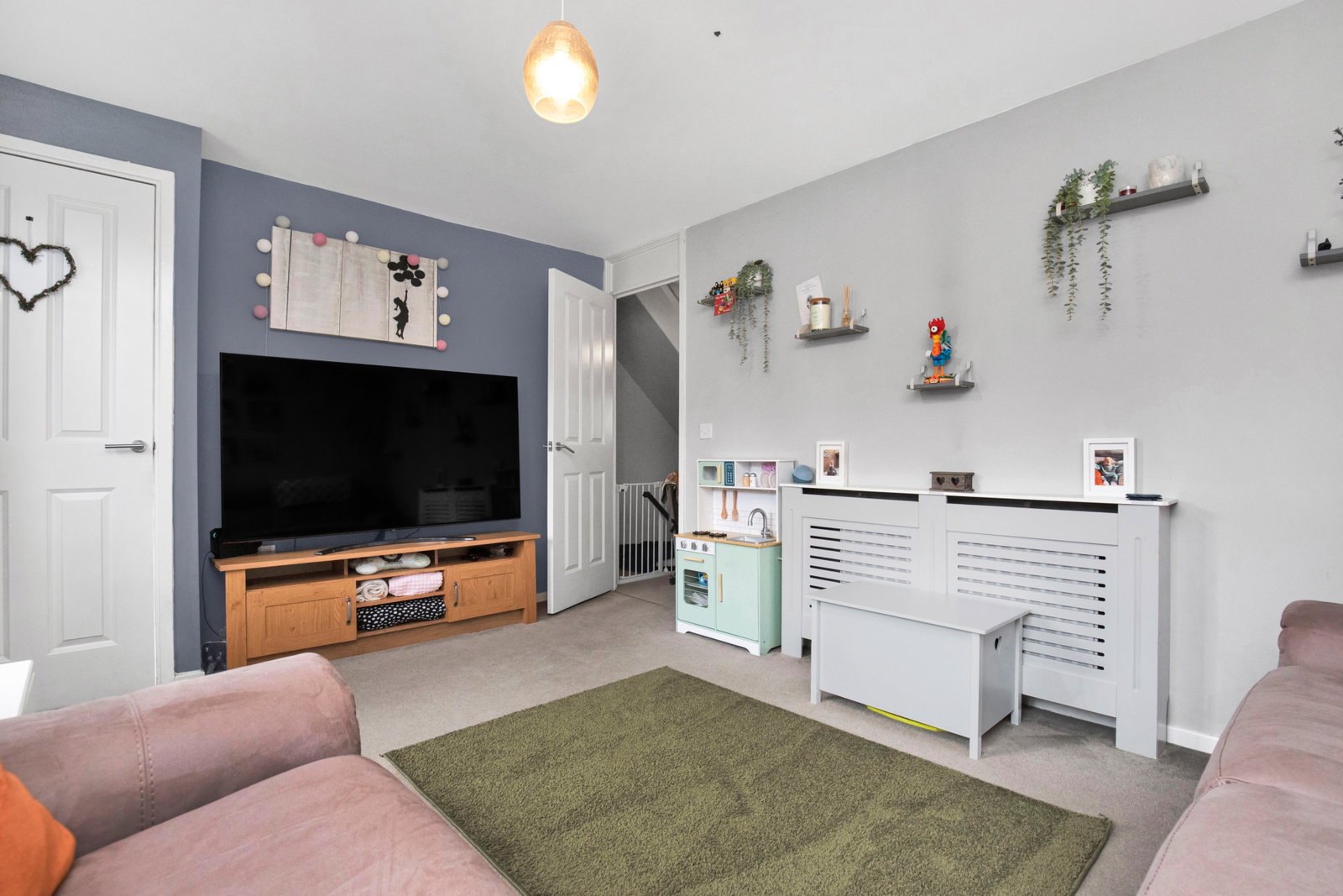 End Of Terrace House in Bordon